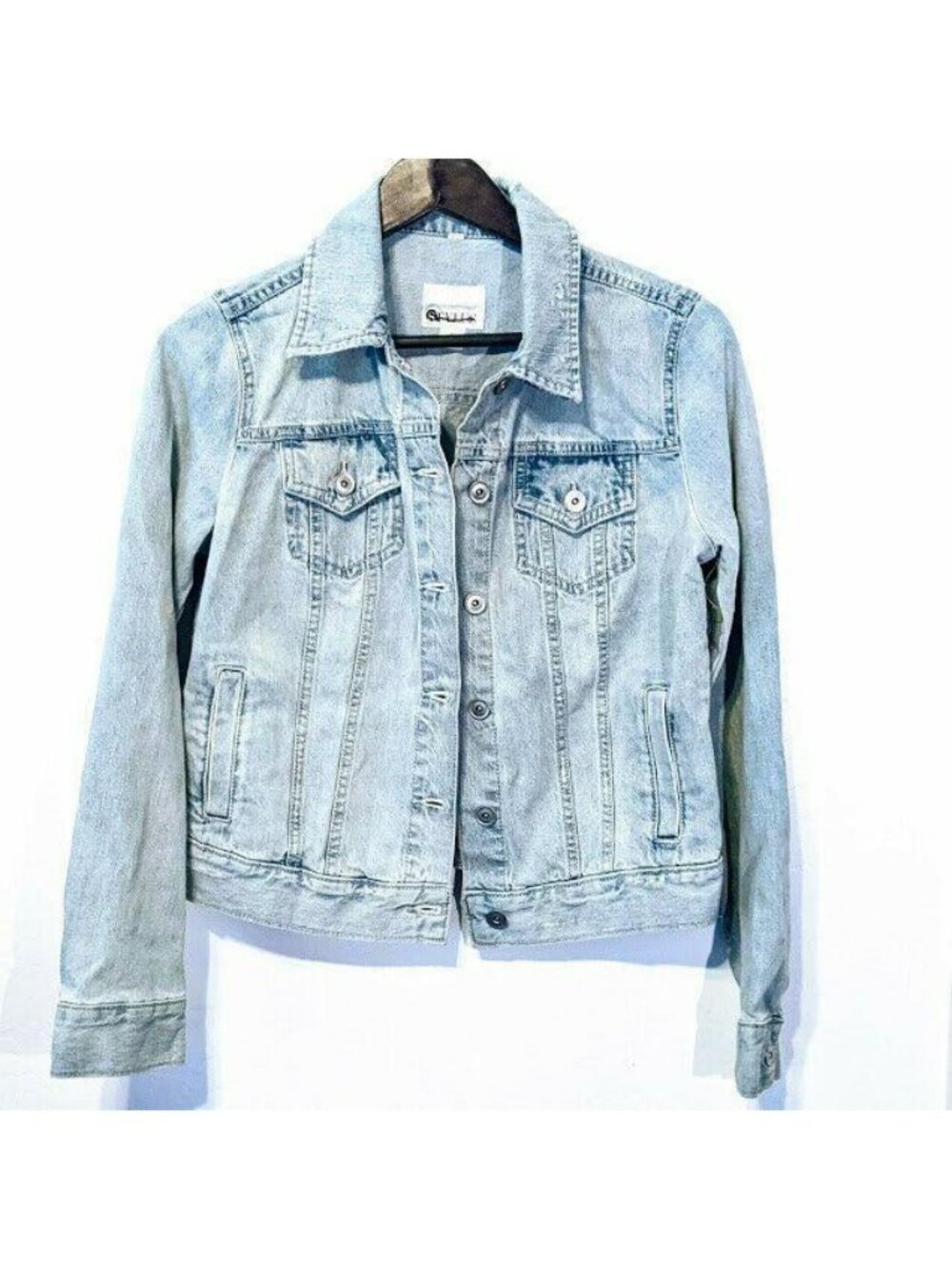 Stylus Women's Distressed Light Wash Denim Jean Jacket Button Front Size S